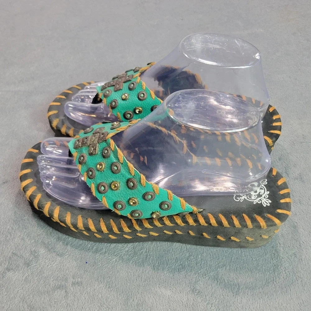 Sassy Sistas Womens 8 Turquoise Studded Cross Platform Flip Flop Whipstitch Boho